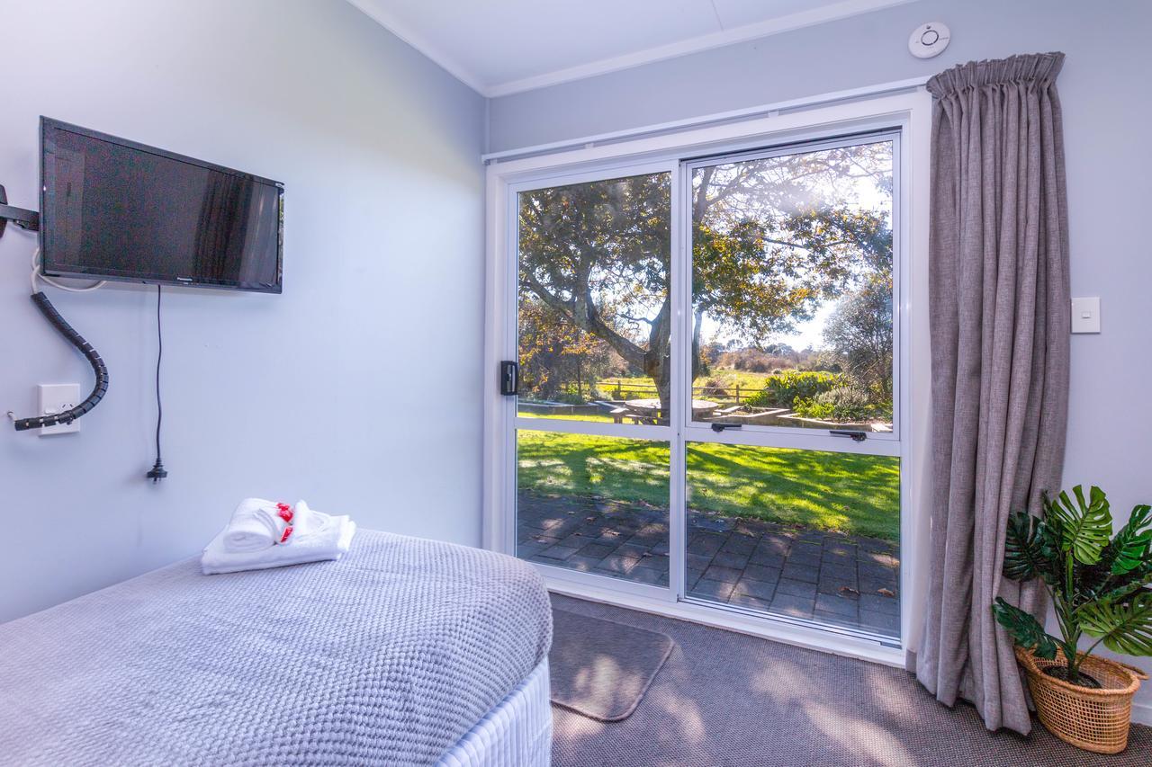 Waihi Beach Hotel מראה חיצוני תמונה